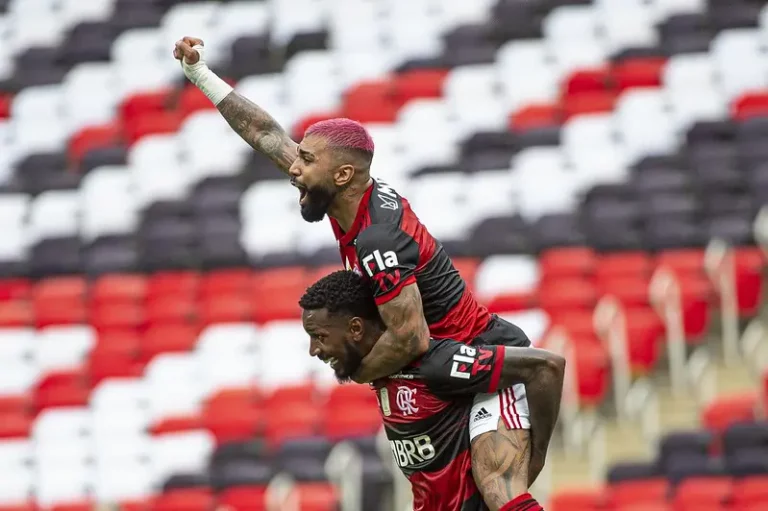 A pedido de Sampaoli, Sevilla pode reeditar dupla de sucesso do Flamengo