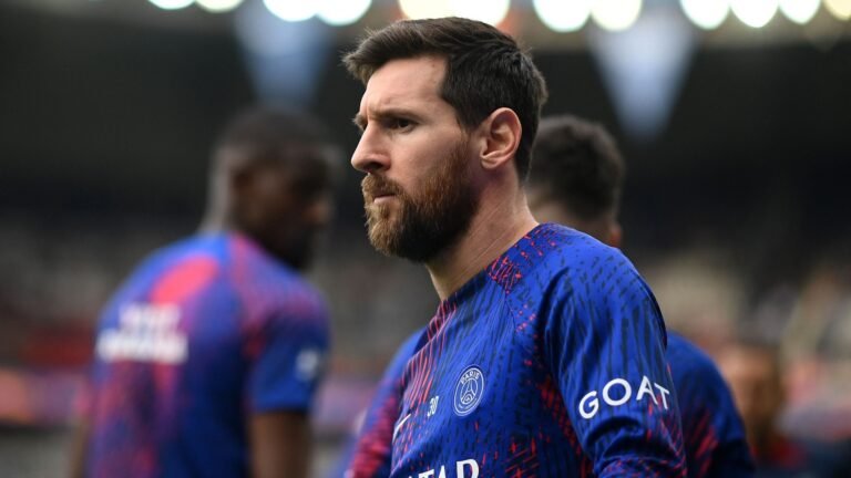 Lionel Messi deve voltar aos treinos no PSG em janeiro