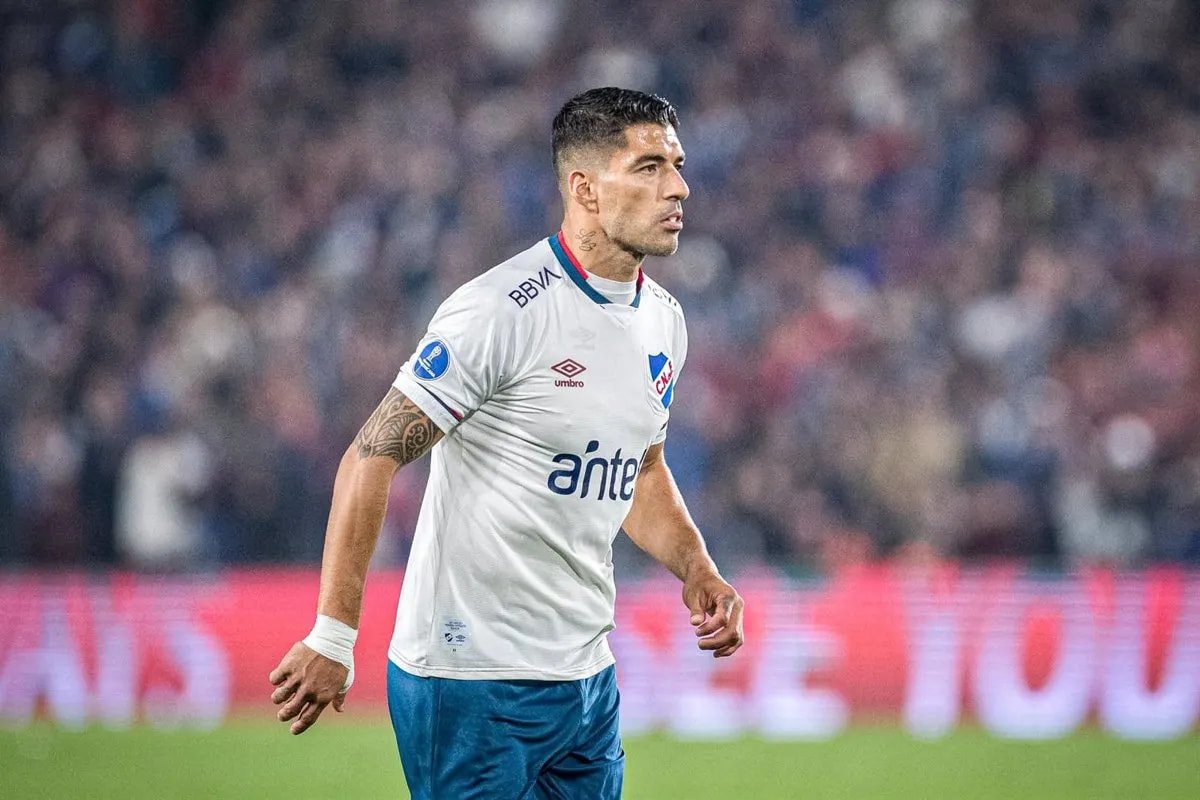 Suárez foi procurado por clube saudita antes de acerto com Grêmio