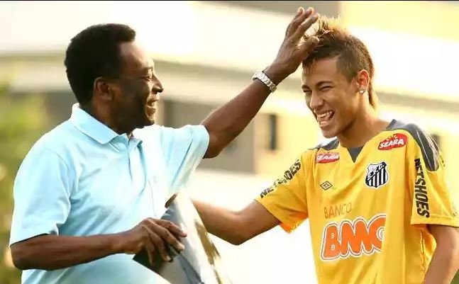 Neymar lamenta a morte de Rei e afirma: “Antes de Pelé, o futebol era apenas um esporte”
