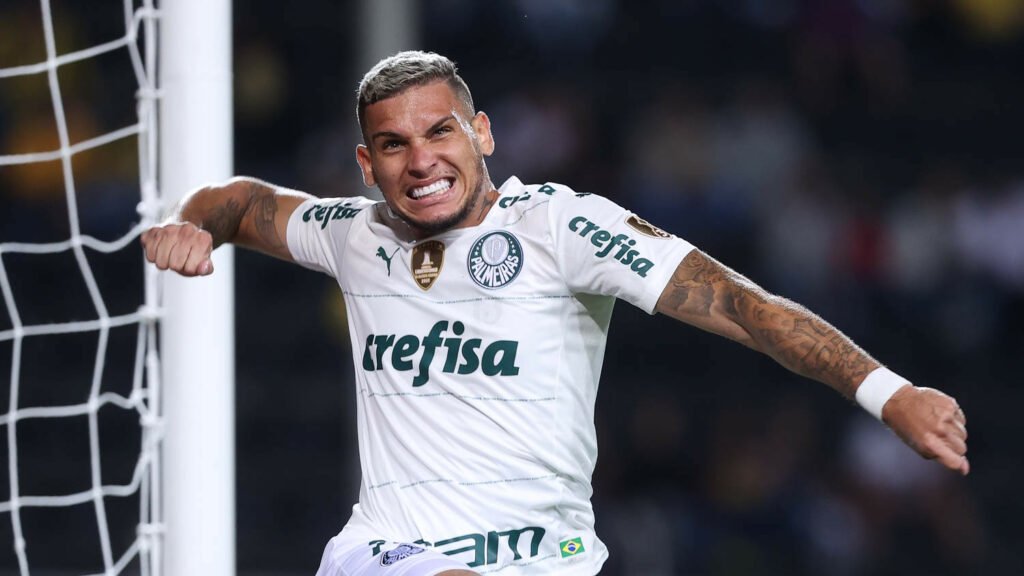 [COMENTE] Navarro deve sair do Palmeiras? 