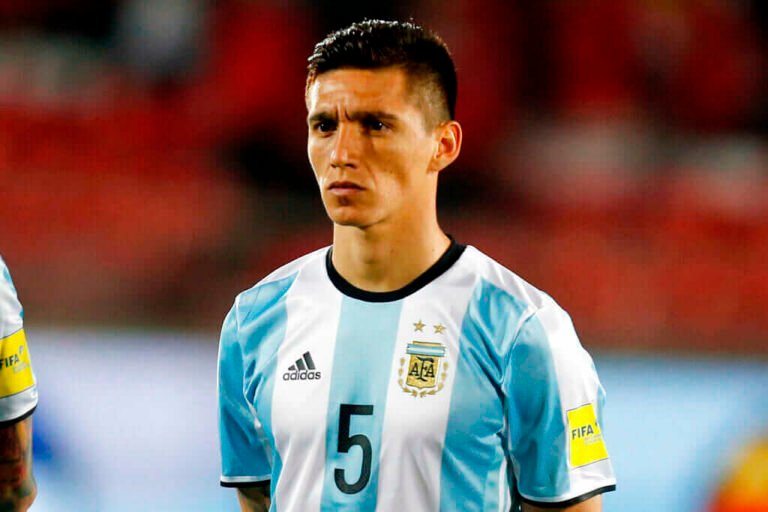 River Plate avança em negociações por ex-meia da Seleção Argentina