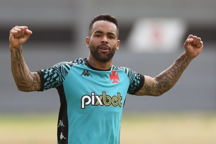 Christian e Alex Teixeira no Cruzeiro? Entenda os casos