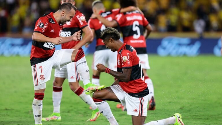 Flamengo terá dez jogadores entrando no último ano de contrato em 2023