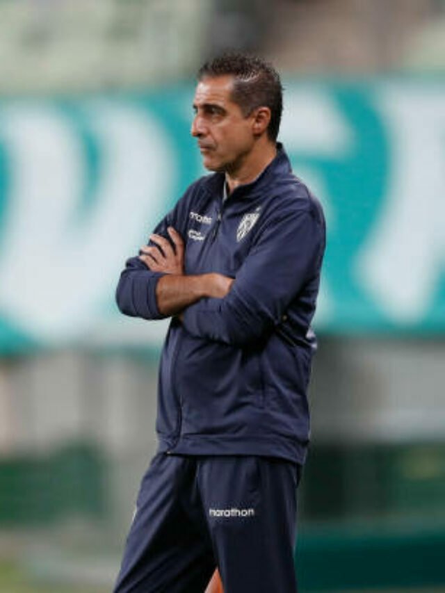 Conheça a trajetória de Renato Paiva treinador que deve assumir comando do Bahia