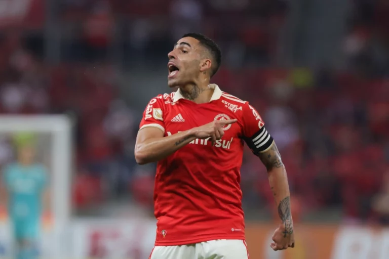 Inter prepara conversas para renovar o contrato do volante Gabriel