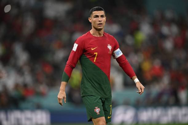 Cristiano Ronaldo assinará contrato de sete anos com clube saudita; entenda