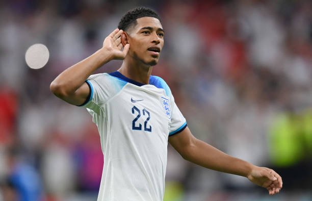 Real Madrid faz planos e pretende gastar mais de R$ 500 milhões para contratar Bellingham