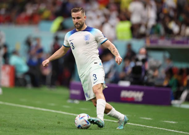 Barcelona monitora situação de lateral inglês no Manchester United