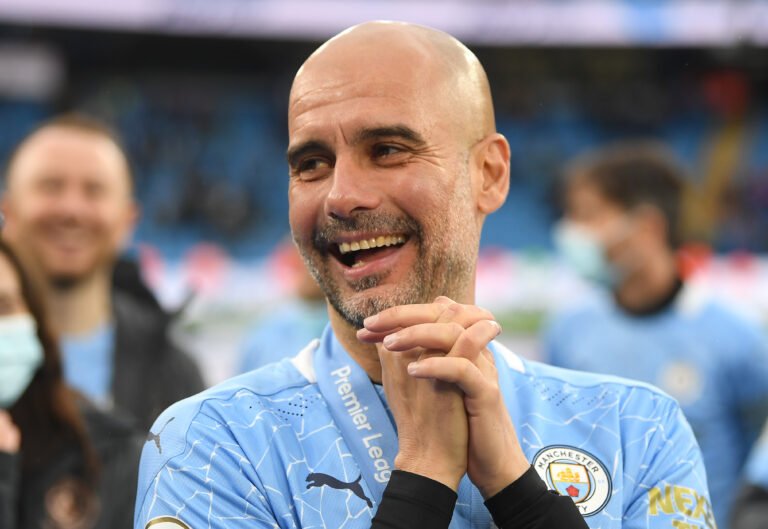 Pep Guardiola renova contrato com o Manchester City