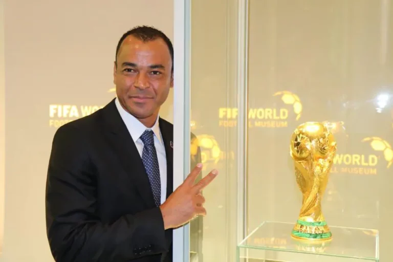 Cafu fala sobre busca por novo treinador da Seleção Brasileira e elege seus favoritos