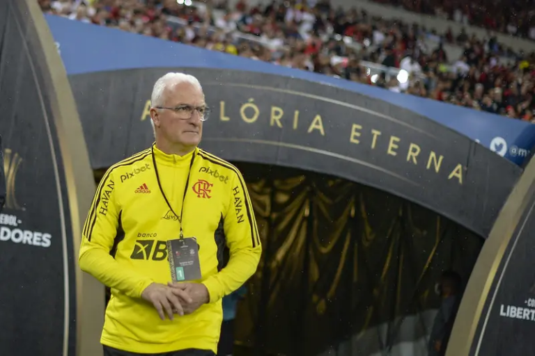 Dorival Júnior admite que a saída do Flamengo foi uma surpresa