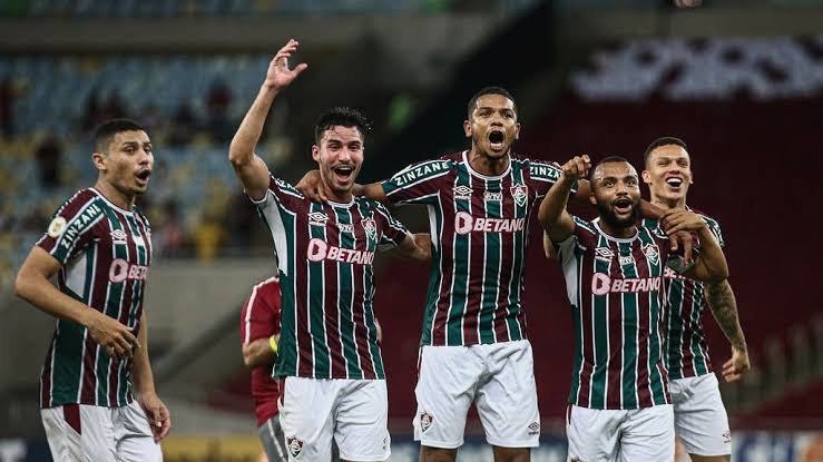 Fluminense deve contratar um lateral-esquerdo para fechar pacotão de reforços