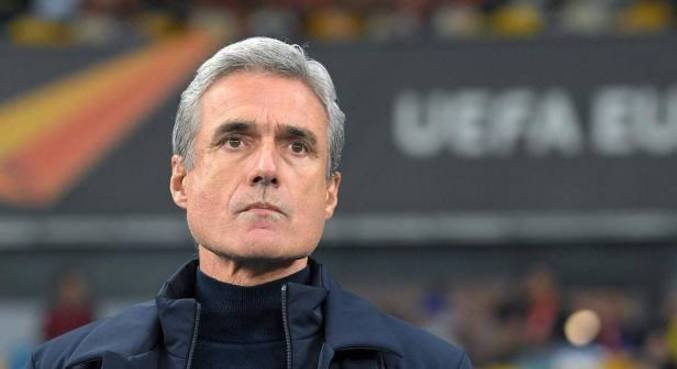 Luís Castro critica falas de Roy Keane: “Não percebe a cultura do futebol brasileiro e é deselegante”