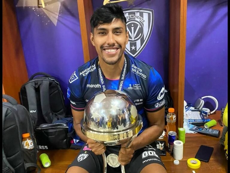 Botafogo supera concorrência do Santos e acerta contratação de Luis Segovia