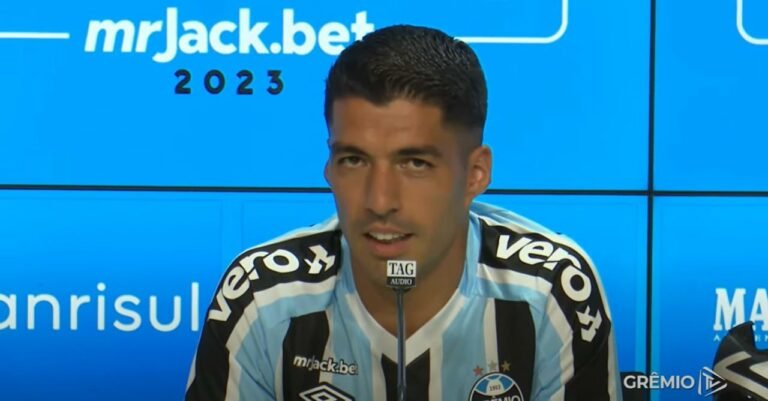 Suarez brinca sobre DVD de Renato Gaúcho: “Ainda não recebi”