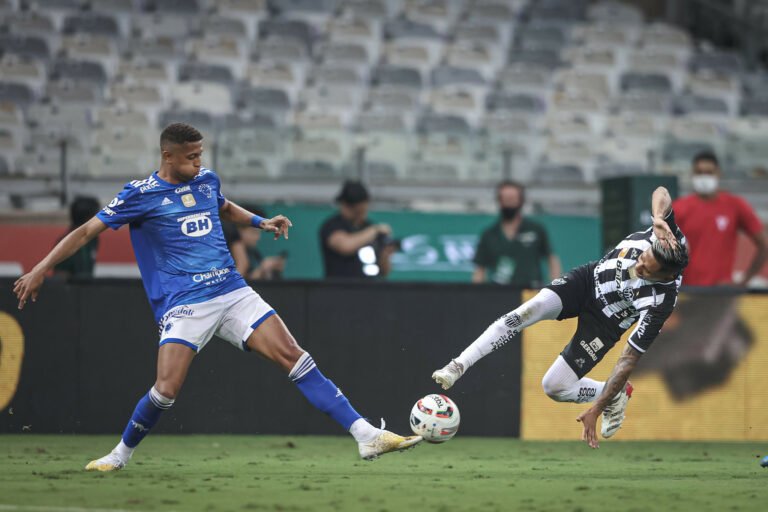 ‘Casa de shows’: torcedores reclamam do Mineirão nas redes sociais