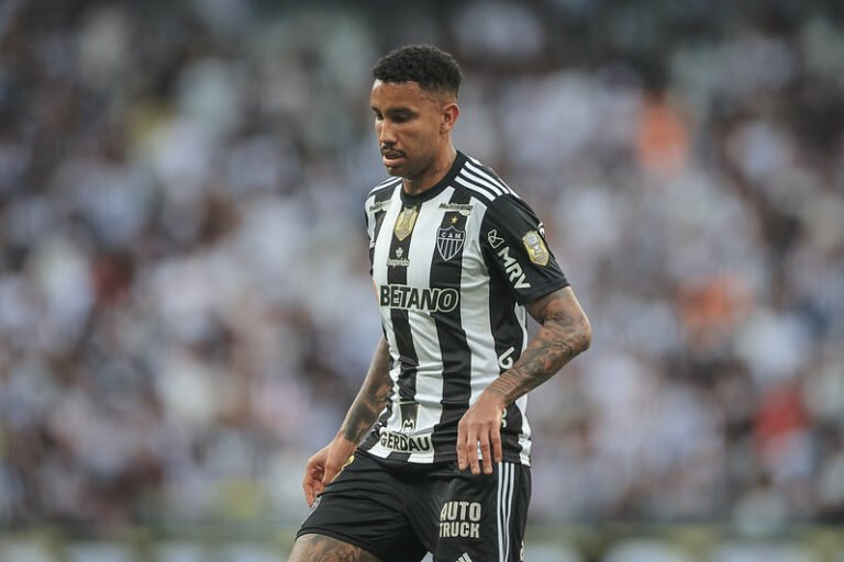 Vasco oferece R$8 milhões por Jair, mas Atlético-MG pede valores mais altos