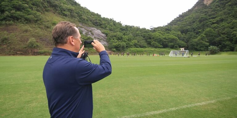Textor planeja adaptações provisórias no CT Lonier para o Botafogo