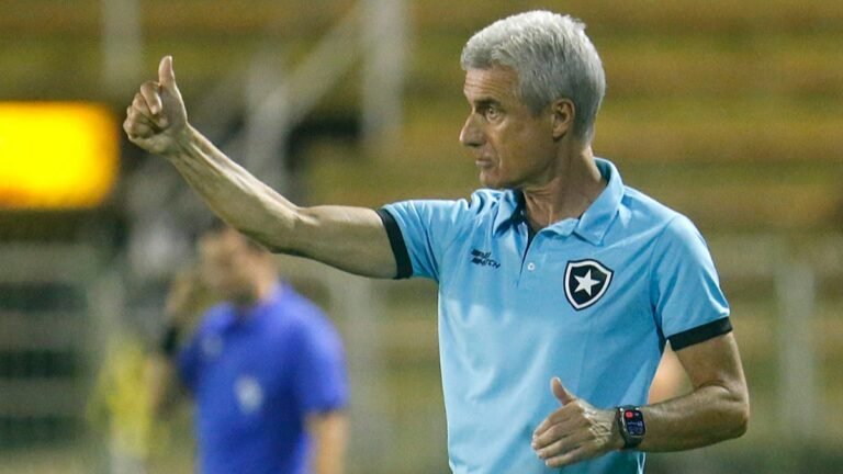 Com novidades e estreia, Botafogo divulga lista de relacionados para confronto contra o Madureira