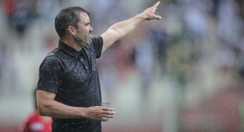 Eduardo Coudet comenta estreia com vitória e planeja melhorias na equipe do Atlético-MG