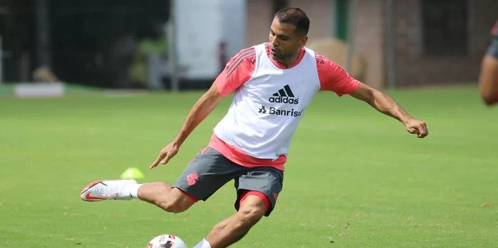 Mercado sente desconforto e desfalca Inter em atividade