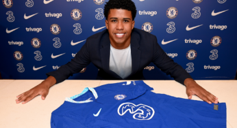 Chelsea anuncia contratação do volante Andrey Santos ex-Vasco