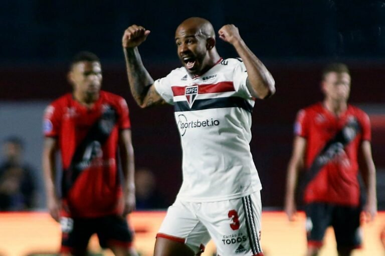 São Paulo e Atlético-MG vivem impasse nas negociações por Patrick; valores giram em R$10 milhões