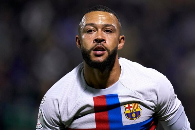 Inter de Milão e Barcelona negociam troca entre Depay e Correa e aguardam aval do atleta holandês