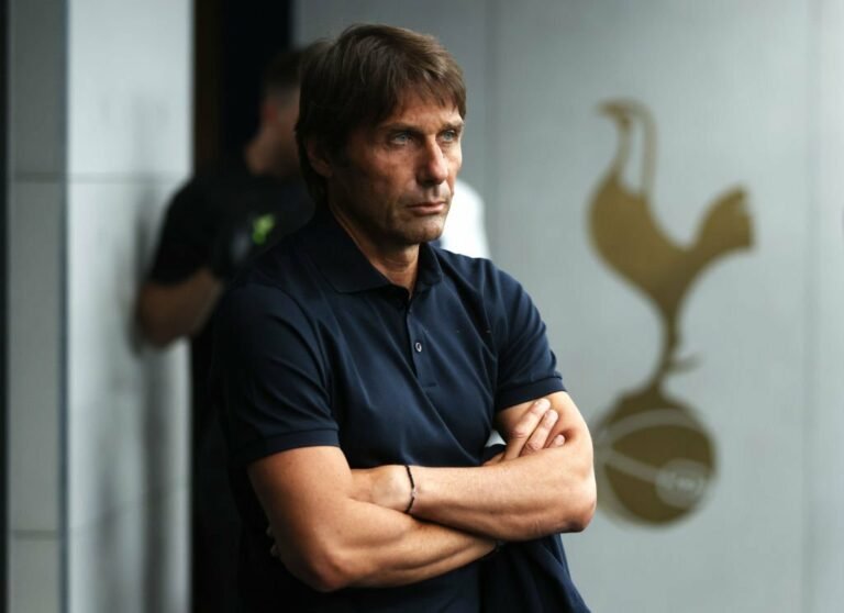 Antonio Conte deixará comando do Tottenham ao fim da temporada