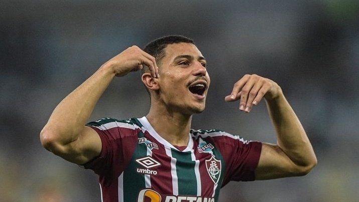 Clubes da Europa fazem consulta por André, do Fluminense