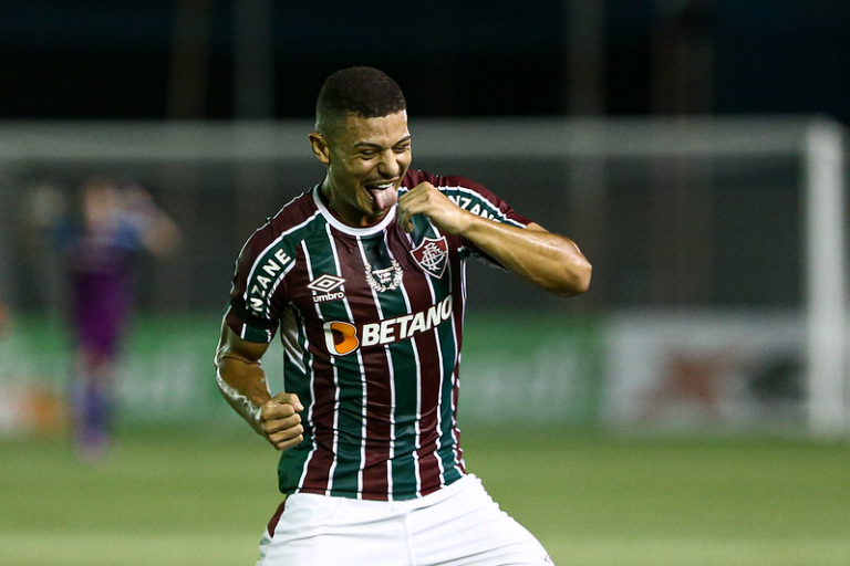 Fluminense recusa proposta de 20 milhões de euros por André, afirma jornalista