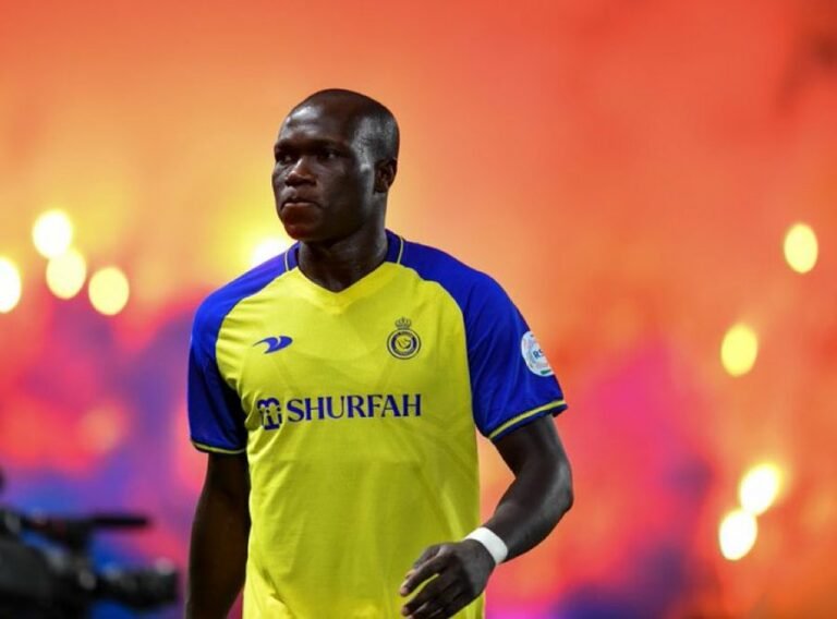 Al-Nassr rescinde com Aboubakar e abre vaga de estrangeiro para Cristiano Ronaldo