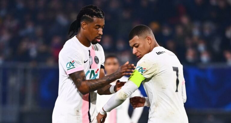 Kimpembé demonstra insatisfação com Mbappé ‘capitão’ no PSG