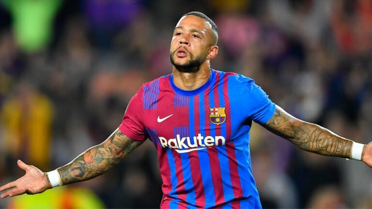 Barcelona define alternativa à Memphis Depay