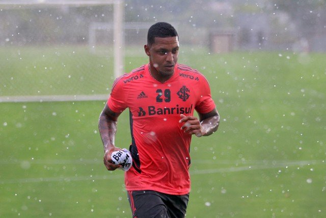 Impasse na negociação pode dificultar vinda de David para o São Paulo