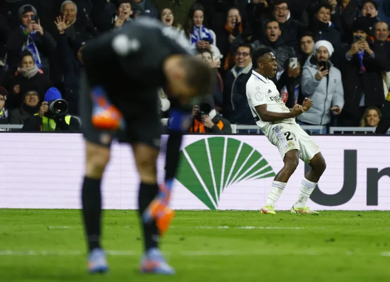 Vinicius Júnior não pensa em sair do Real Madrid e quer ser a maior referência do clube: “Essas atitudes motivam ainda mais”