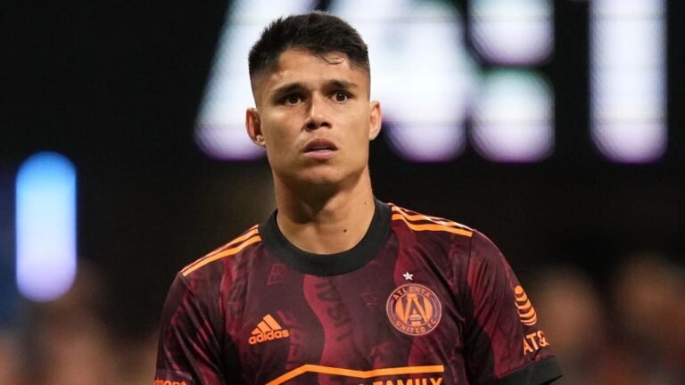 Palmeiras consulta situação de Luiz Araújo