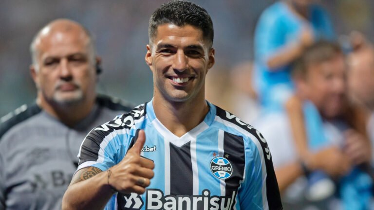 Suárez receberá bônus caso marque em clássico contra o Internacional