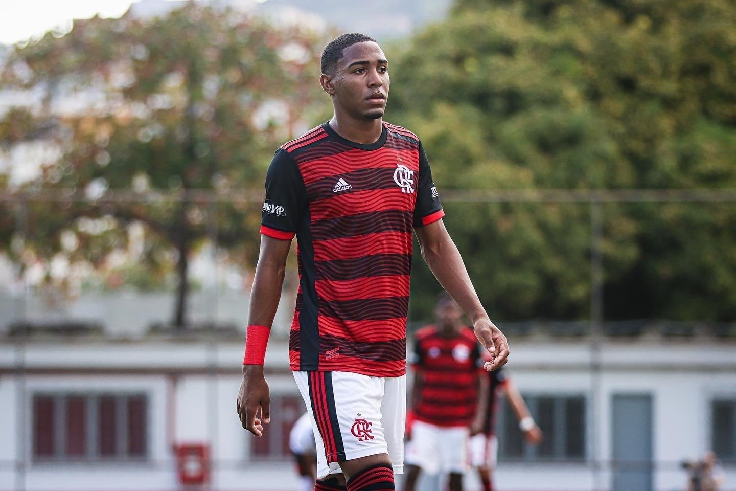lorran-de-16-anos-foi-chamado-para-a-disputa-do-campeonato-carioca-apos-duas-partidas-na-copinha-1673358568834_v2_1440x960