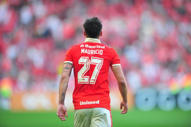 Inter pede alto e Flamengo não avança pela contratação de Maurício