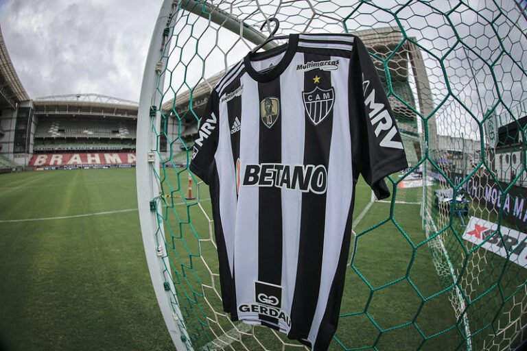 Atlético-MG tem o 9º maior patrocínio máster do país e fica atrás de rival
