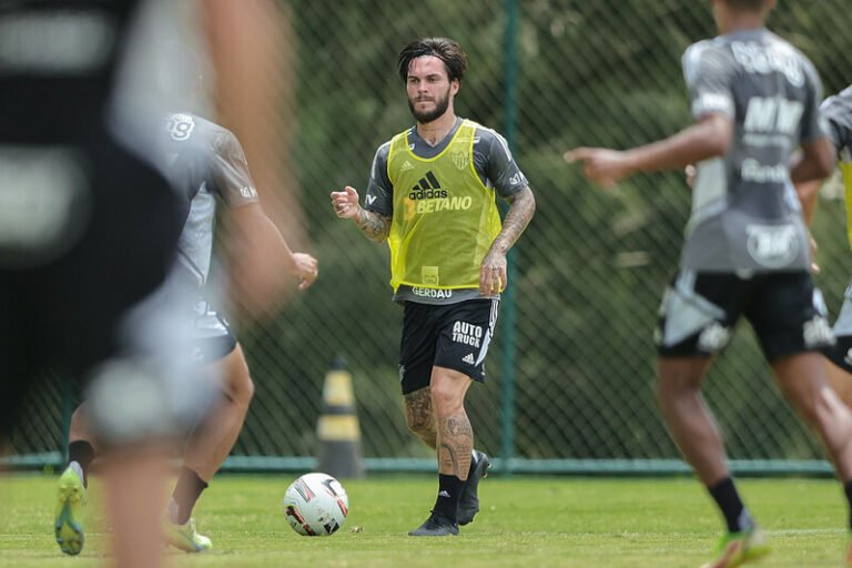 Nathan inicia pré-temporada e será reintegrado a elenco do Atlético-MG, afirma setorista