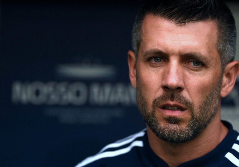 Pezzolano projeta clássico contra o Atlético e afirma: “Esse não se pode perder”