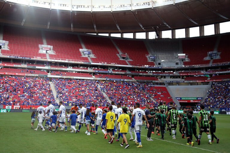 Ronaldo revela que Cruzeiro mandará alguns jogos do Brasileirão no Mané Garrincha em 2023