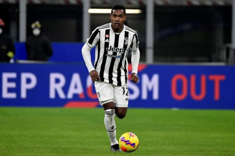 Juventus se aproxima de renovação contratual com Alex Sandro