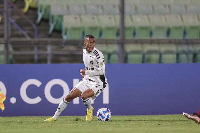 Athletico-PR planeja nova investida por Ademir, do Atlético-MG