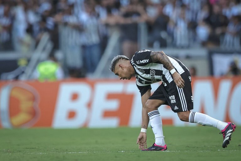 De volta ao time do Atlético, Zaracho projeta duelo pela Libertadores e fala em titularidade