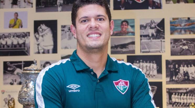 Técnico do Fluminense critica Pia Sundhage: “Me agrada muito pouco”
