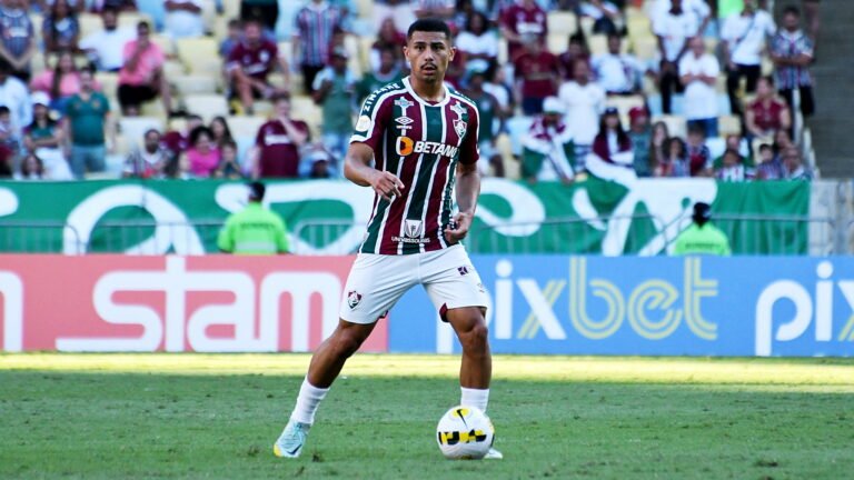 Jornal inglês cita André, do Fluminense, como joia Sul-americana que deve se transferir em breve à Europa